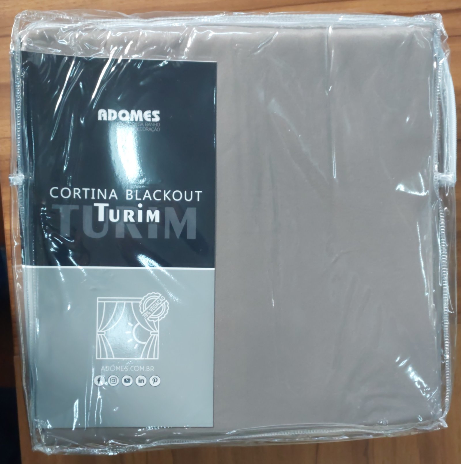 Cortina Adomes Corta Luz Tecido 1,80m x 2,00m — Cinza